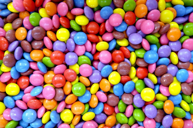 confiserie-TAVERNES-min_smarties_confectionery_lenses-1150911